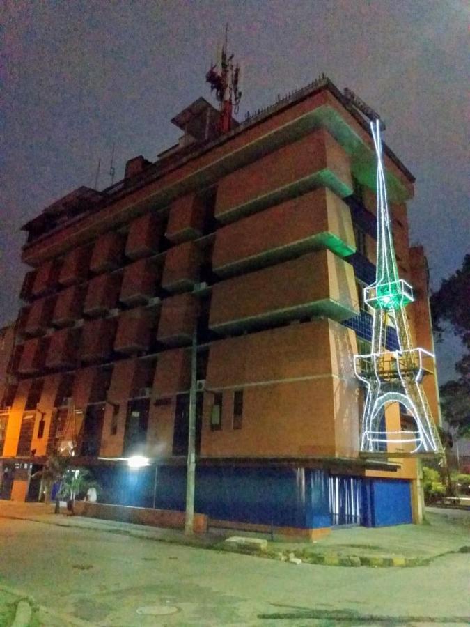 Hotel Residencias Noches De Paris Cali Dış mekan fotoğraf